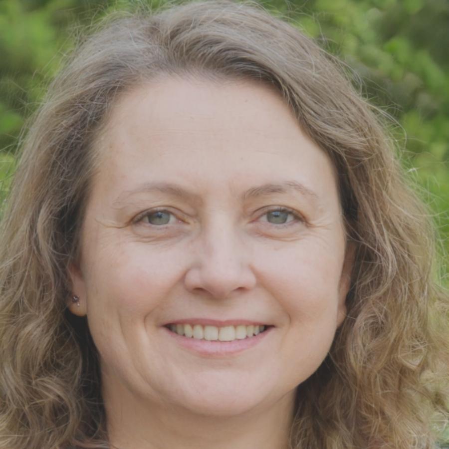 Porträt von Sina Hoffmann, Bildungsexpertin